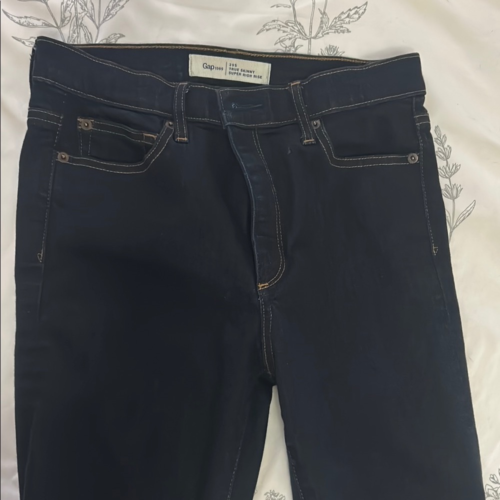 Gap Women's Dark Wash Jeans